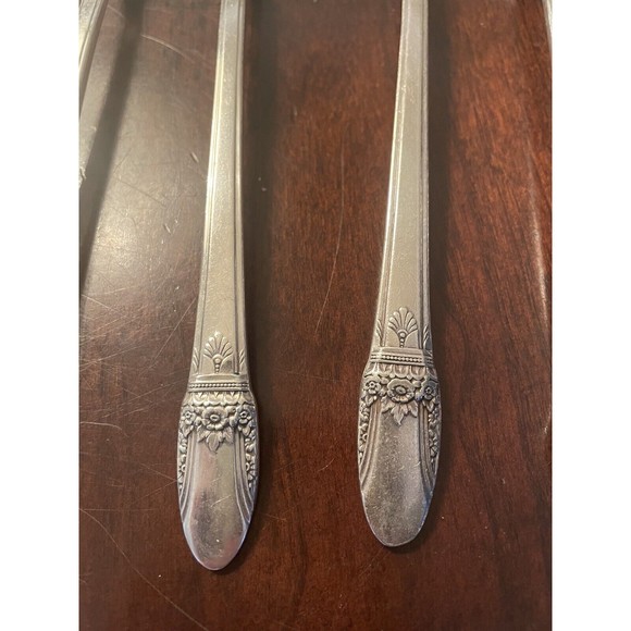 First Love Silver plated Flatware 1847 Rogers Bros, Serving Utensils,  116 Pcs - Picture 3 of 6